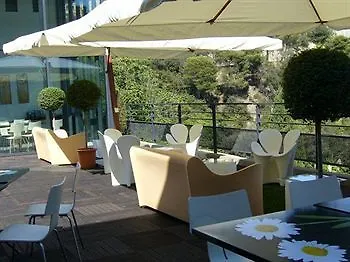 Hotel apartamentowy Eza Vista