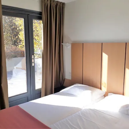 Eza Vista Lägenhetshotell Èze