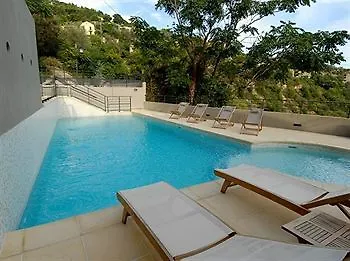 Hotel apartamentowy Eza Vista